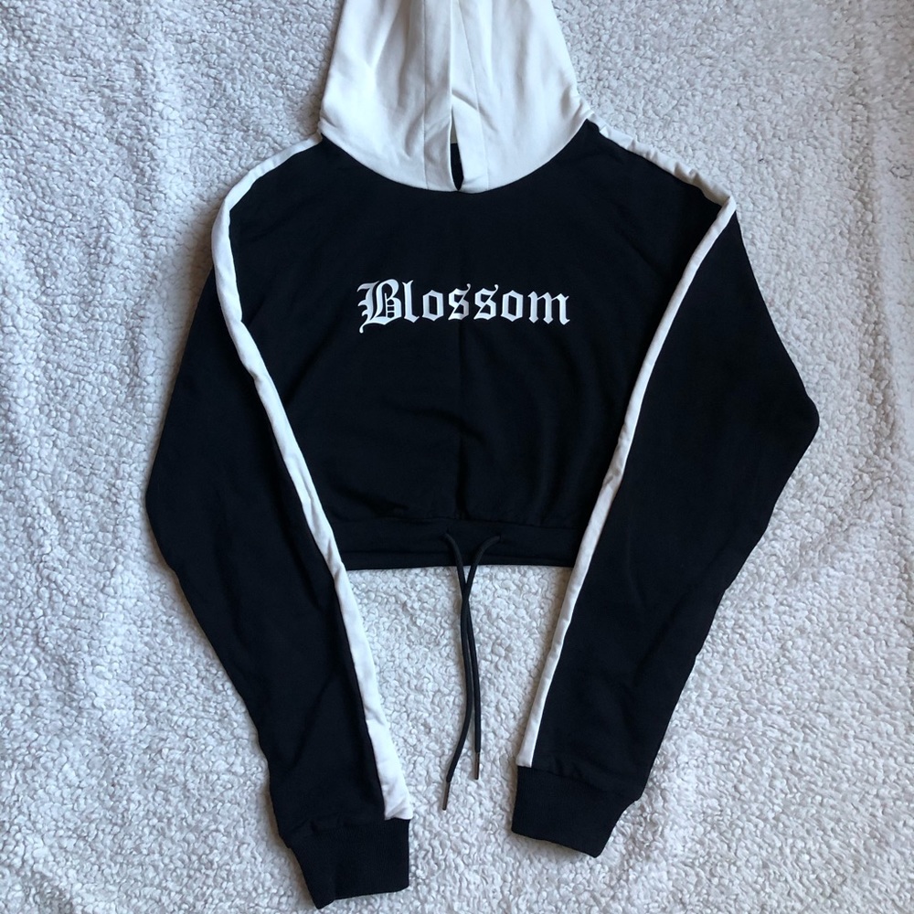 Cropped hoodie